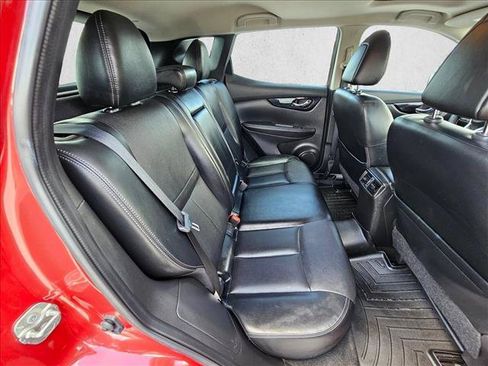 Used 2019 Nissan Rogue Sport SL w/ Premium Package FWD image 20