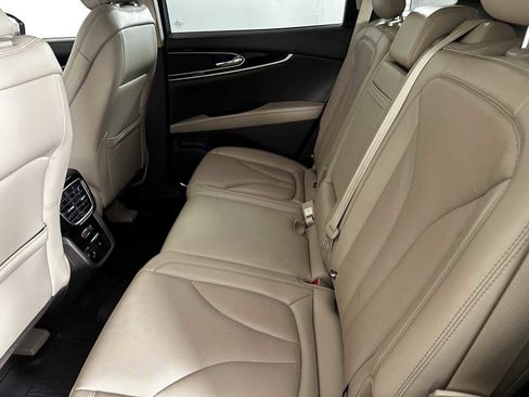 Used 2022 Lincoln Nautilus Reserve image 28