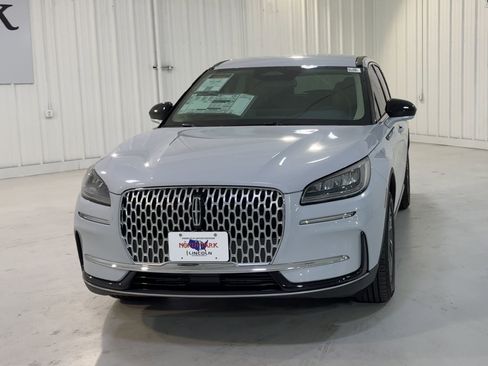 New 2026 Lincoln Corsair Premiere image 4