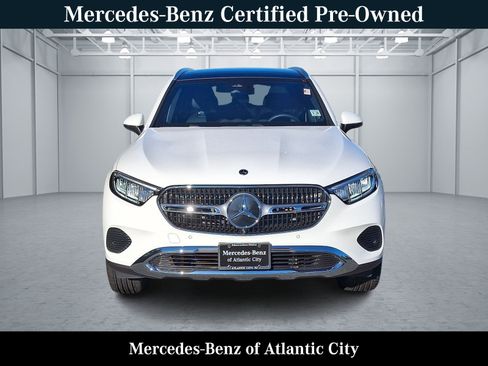 Certified 2025 Mercedes-Benz GLC 300 4MATIC SUV image 2