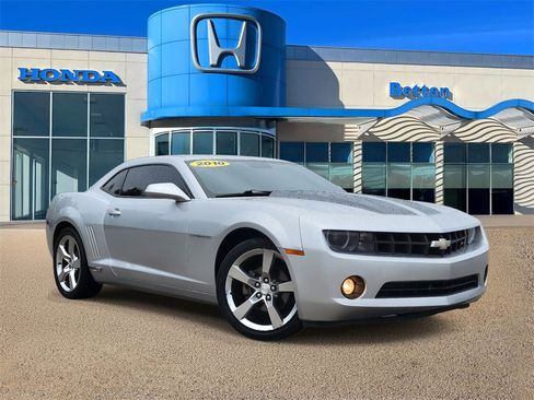 Used 2010 Chevrolet Camaro LT image 1