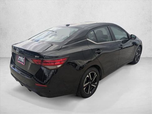 Used 2024 Nissan Sentra SV image 5