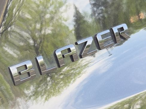 Used 2019 Chevrolet Blazer RS FWD image 17