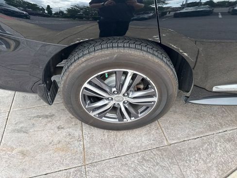 Used 2019 INFINITI QX60 Luxe w/ Essential Package AWD/4WD image 11