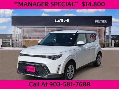 Certified 2023 Kia Soul LX image 3