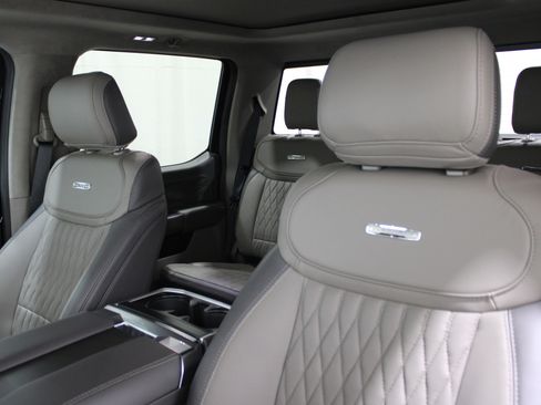 Used 2025 Ford F150 Platinum w/ Equipment Group 703A Plus image 5