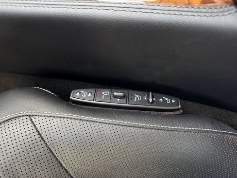 Used 2014 Mercedes-Benz CLS 550 4MATIC image 29