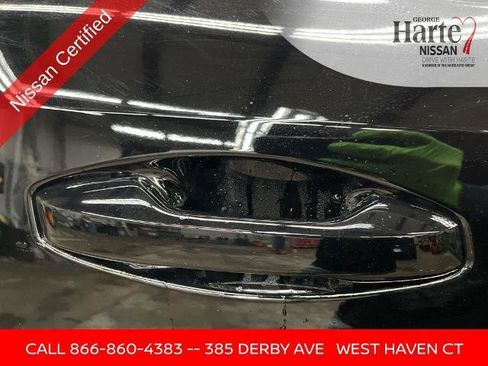 Certified 2025 Nissan Kicks SR image 8