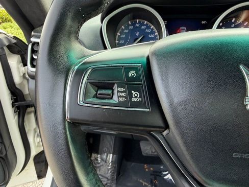 Used 2016 Maserati Ghibli image 24