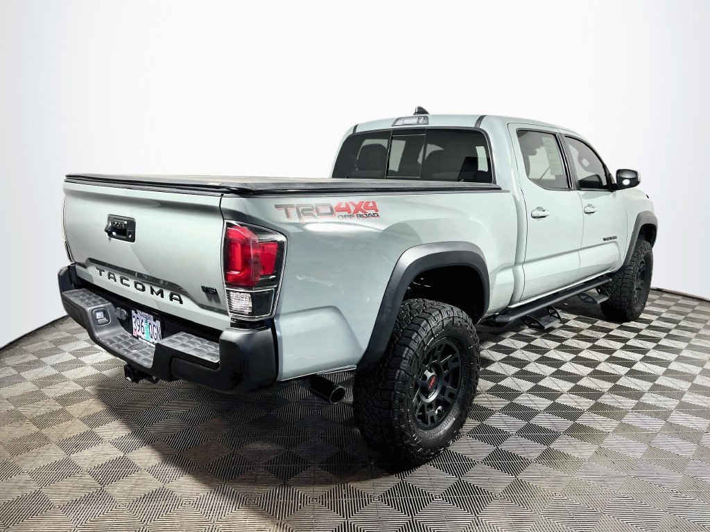 Certified 2022 Toyota Tacoma TRD Off-Road w/ Black Out Package (TMS) AWD/4WD image 7