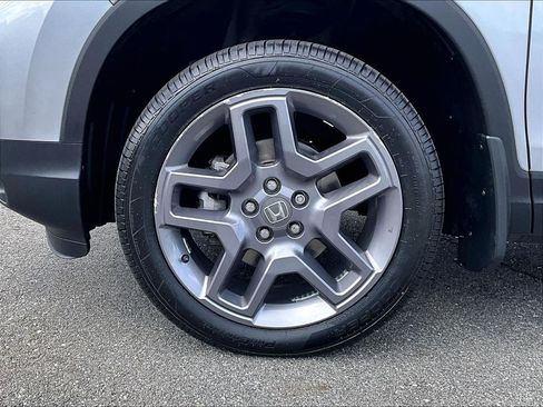 Used 2023 Honda Passport EX-L image 7