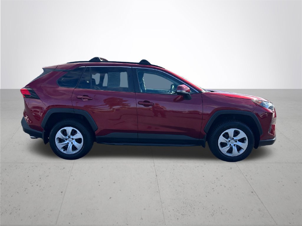 Used 2021 Toyota RAV4 LE AWD/4WD image 6