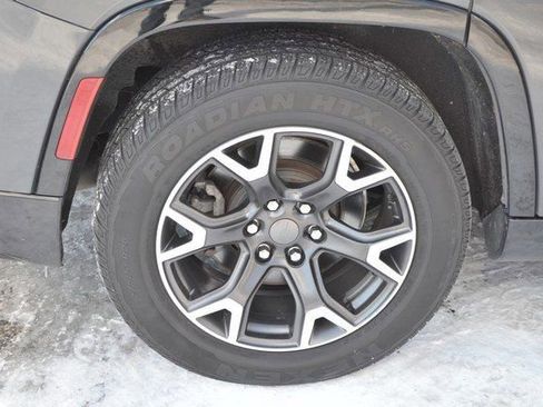 Used 2024 Jeep Wagoneer Series III image 10