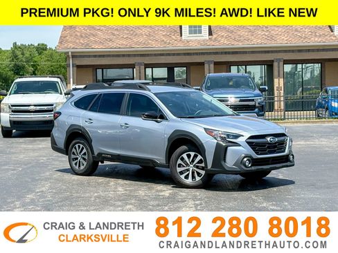 Used 2025 Subaru Outback Premium AWD/4WD image 1