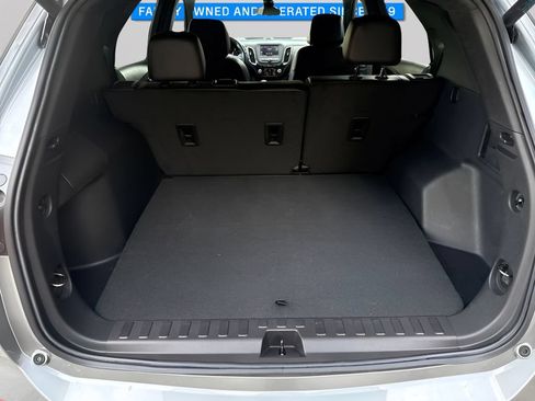 Used 2024 Chevrolet Equinox RS AWD/4WD image 12