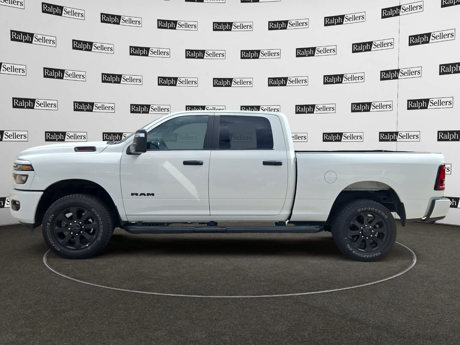 Used 2026 RAM 2500 Big Horn AWD/4WD image 3