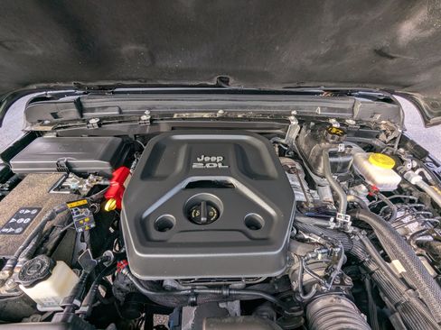 Used 2021 Jeep Wrangler Unlimited Rubicon image 30