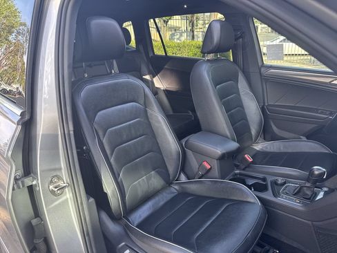 Used 2020 Volkswagen Tiguan SEL Premium R-Line AWD/4WD image 27