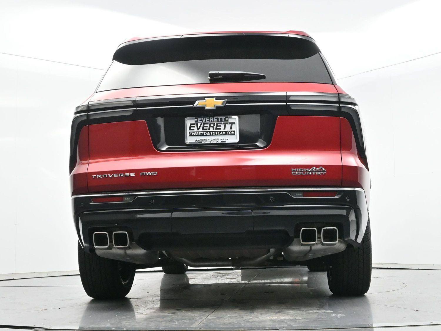 Used 2025 Chevrolet Traverse High Country AWD/4WD image 56