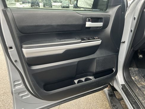 Used 2019 Toyota Tundra SR5 w/ TRD Off Road Package image 15