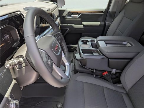 New 2026 GMC Sierra 1500 Elevation image 12