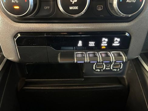 Used 2020 RAM 1500 Big Horn AWD/4WD image 48