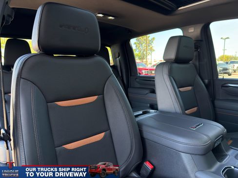 Used 2025 GMC Sierra 2500 AT4 w/ AT4 Premium Plus Package AWD/4WD image 32