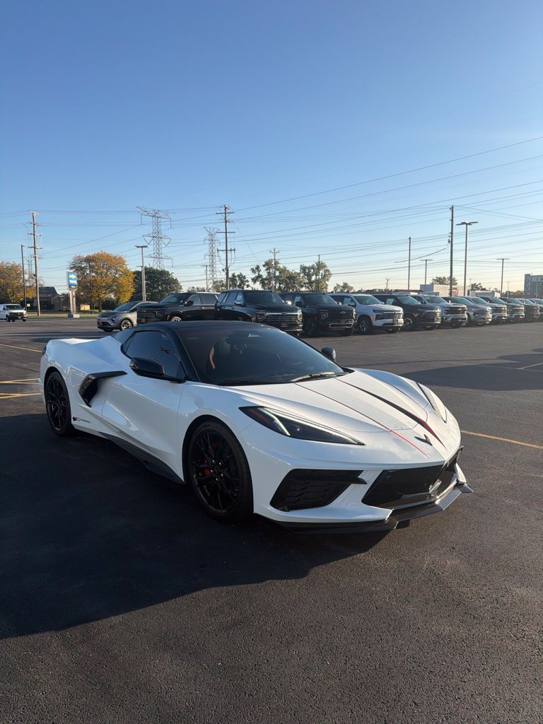 Used 2026 Chevrolet Corvette Stingray Preferred Conv w/ Stealth Interior Trim Package RWD image 3