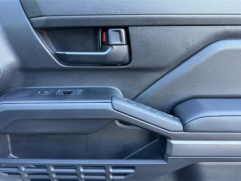 Used 2025 Toyota Tacoma SR5 image 21