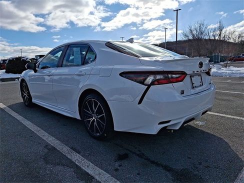 Certified 2024 Toyota Camry SE image 4