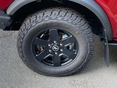Used 2025 Ford Bronco Big Bend w/ Black Diamond Package AWD/4WD image 6