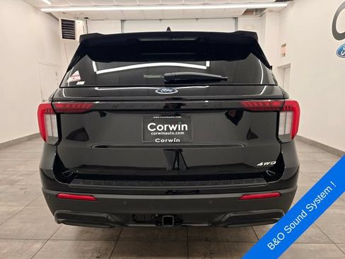 New 2026 Ford Explorer ST-Line w/ ST-Line Street Pack AWD/4WD image 4