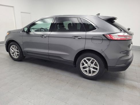Used 2023 Ford Edge SEL image 3