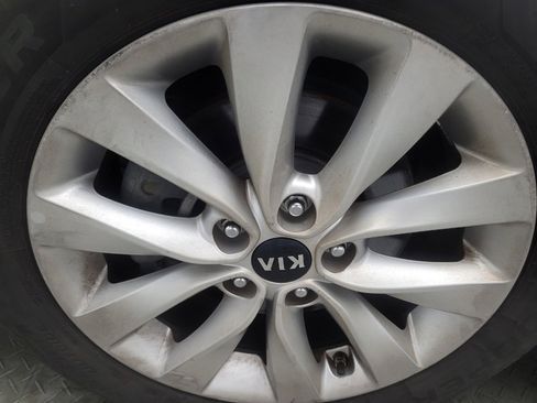 Used 2018 Kia Optima S FWD image 31