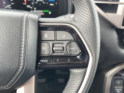 Used 2023 Toyota Sequoia Limited image 30