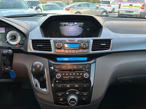 Used 2013 Honda Odyssey Touring image 7
