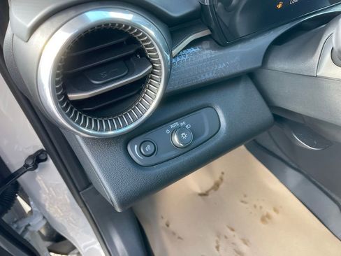 New 2026 Chevrolet Trax ACTIV w/ Sunroof Package image 14