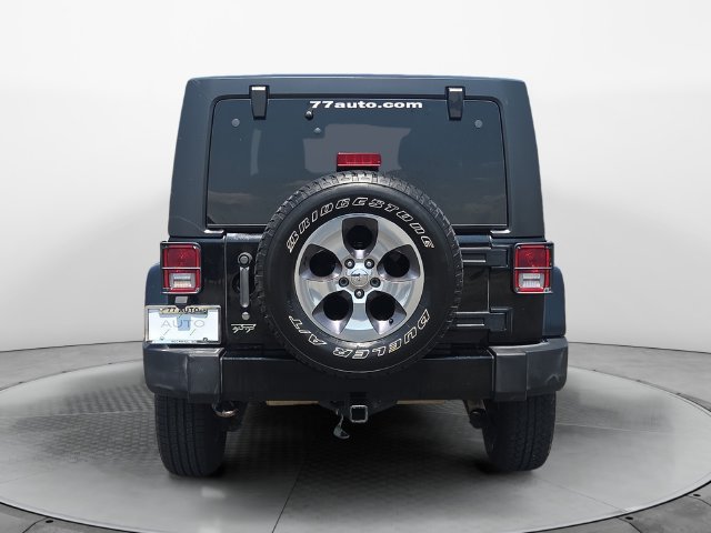 Used 2016 Jeep Wrangler Unlimited Sahara w/ Dual Top Group AWD/4WD image 4