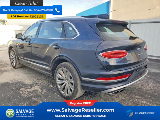 Used 2023 Bentley Bentayga Extended Wheelbase AWD/4WD image 3