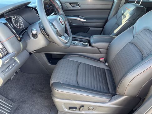 New 2026 Nissan Pathfinder Rock Creek AWD/4WD image 9