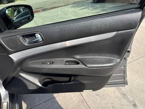 Used 2015 INFINITI Q40 AWD w/ Navigation Package image 16