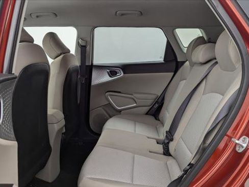 Used 2020 Kia Soul LX image 17