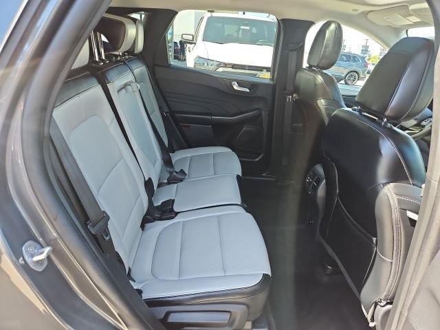 Used 2025 Ford Escape Platinum AWD/4WD image 28