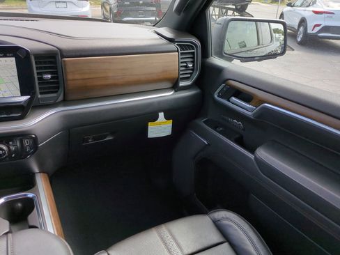 New 2026 Chevrolet Silverado 1500 High Country w/ Midnight Edition AWD/4WD image 16