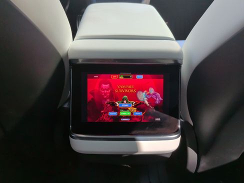 Used 2022 Tesla Model S image 20