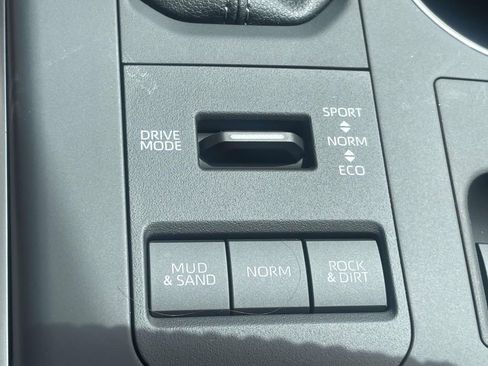 New 2026 Toyota Highlander XLE AWD/4WD image 24