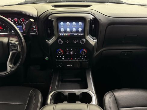 Used 2020 Chevrolet Silverado 2500 LTZ w/ LTZ Convenience Package image 18