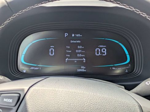 Used 2025 Hyundai Venue Limited FWD image 30