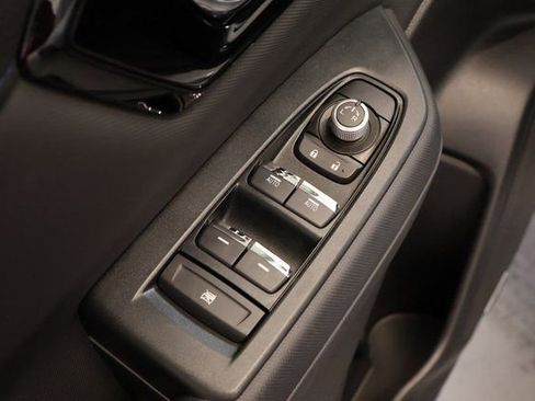 Certified 2025 Subaru Forester Limited image 11