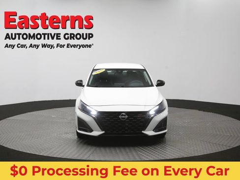 Used 2024 Nissan Altima 2.5 SR FWD image 52